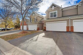 2784 Spy Glass Dr, Chaska, MN 55318