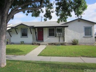 12402 215th St, Lakewood, CA 90715