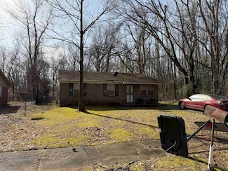 3621 Royal Wood Dr, Memphis, TN 38128