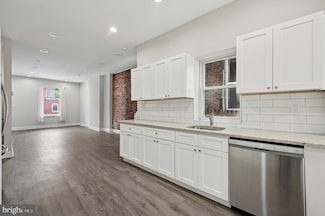 2835 W Montgomery Ave, Philadelphia, PA 19121