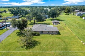 5812 Kingsbury Ln, Lake Charles, LA 70607