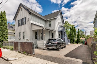 87 Lilley Ave, Lowell, MA 01850