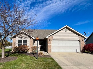 2227 E Whispering Trail, Columbia City, IN 46725