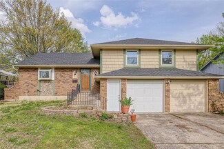 13343 Palmer Ave, Grandview, MO 64030