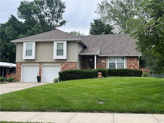 8409 Grant Ave, Overland Park, KS 66212