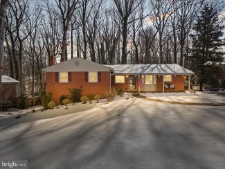 4937 Red Fox Dr, Annandale, VA 22003