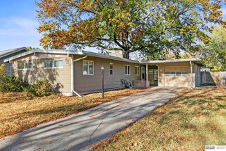 442 Eastborough Ln, Lincoln, NE 68505