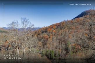 107 Vistawilla Dr, Glenville, NC 28736