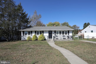 8 Pennsylvania Ave, Somerdale, NJ 08083