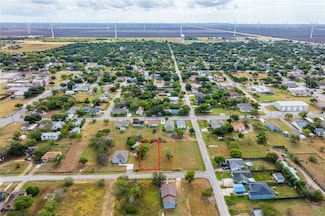 610 Porter St, Taft, TX 78390