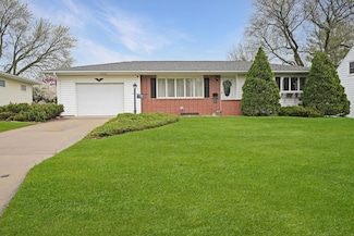 410 Glencoe Ave, Waterloo, IA 50701