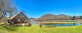 4752 Hancock Hwy, Equinunk, PA 18417
