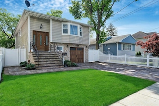 2375 Bayview Ave, Wantagh, NY 11793