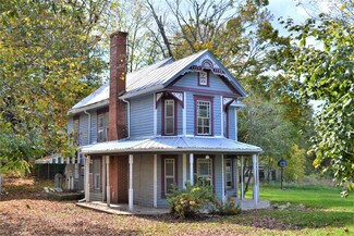 2863 Wolf Creek Rd, Sinks Grove, WV 24976