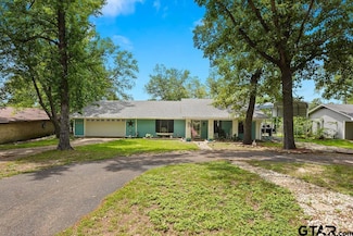 10138 E Lakeshore Dr, Tyler, TX 75709