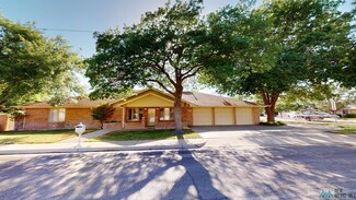 2715 N Jade Ave, Hobbs, NM 88240
