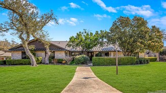 213 Robledo Verde St, San Antonio, TX 78232