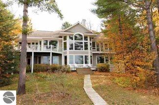 1288 S Manitou Trail, Lake Leelanau, MI 49653