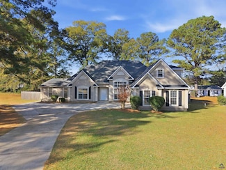 153 Montrose Dr, Macon, GA 31220