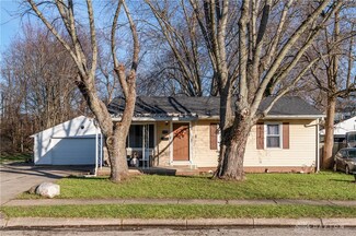1444 Ironwood Dr, Fairborn, OH 45324