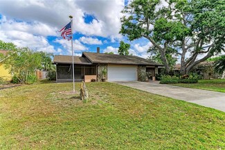 813 Exmoor St, Sarasota, FL 34243