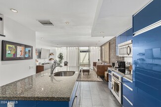 4401 N 40th St Unit 15, Phoenix, AZ 85018