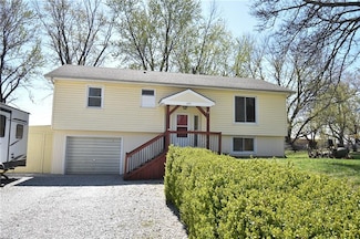 605 S Westview Dr, Richmond, MO 64085