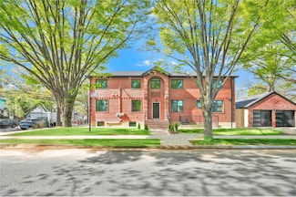 76-17 162nd St, Flushing, NY 11366