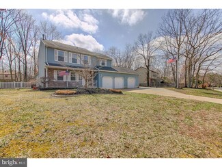 328 Centaurian Dr, West Berlin, NJ 08091