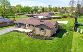 2922 Mckay Rd, Beavercreek, OH 45432