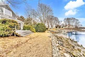 33 Samoset Ave, Barrington, RI 02806