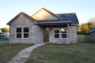 316 Elmo St, Cleburne, TX 76031