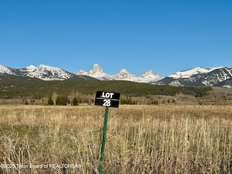 2415 Snow Crest Ranch Dr, Driggs, ID 83422