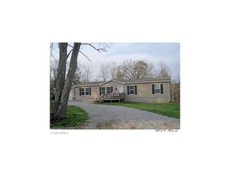 2700 State Route 555, Little Hocking, OH 45742