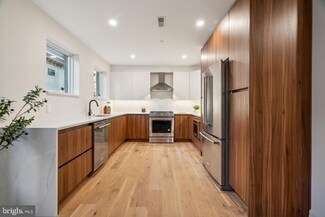 534 N 19th St Unit 3, Philadelphia, PA 19130