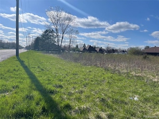 000 Walli Strasse Dr, Flint, MI 48509