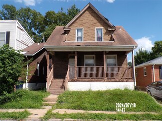 4114 Ravenwood Ave, Saint Louis, MO 63121
