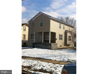 924 7th Ave, Prospect Park, PA 19076