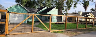 1722 Tabor St, Houston, TX 77009