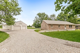 312 W Clark Ln, Fairland, IN 46126