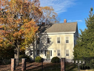 540 Ocean Rd, Portsmouth, NH 03801