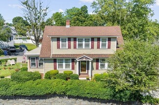92 Squantum St, Milton, MA 02186
