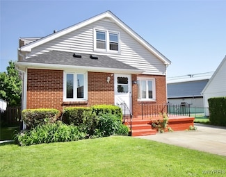 150 Leonard St, Lackawanna, NY 14218