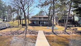 842 E Hiawatha Dr, Wisconsin Dells, WI 53965