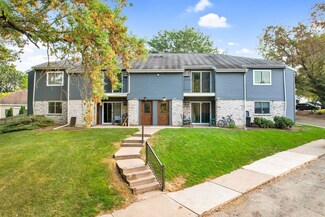 1008 Whispering Pines Way, Fitchburg, WI 53713