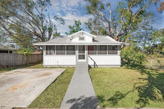 1717 32nd St, Sarasota, FL 34234