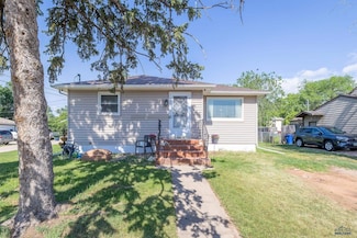1811 Fremont St, Rapid City, SD 57702