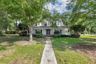 6251 Dolphin Ct, Satsuma, AL 36572