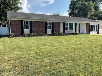 3205 Moat Ln, Chesapeake, VA 23323