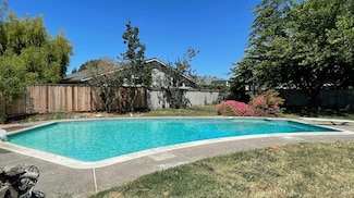 2417 San Joaquin Ct, Santa Rosa, CA 95401